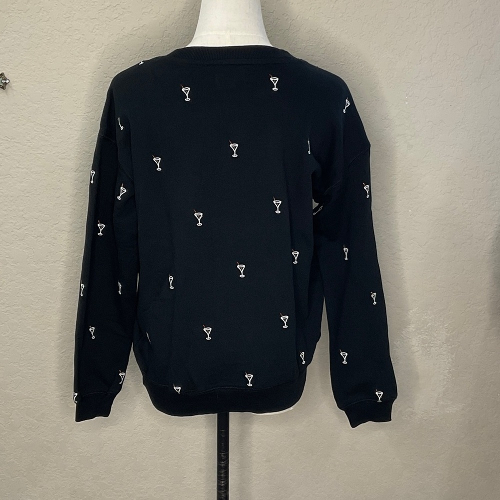 716 - Lou & Grey NWT Black Sweatshirt with White Pattern, Size XXS - Oversized - Picture 2 of 6